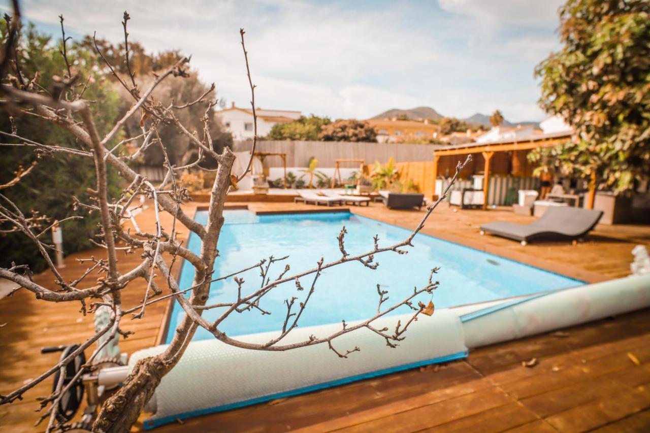 Chic Guesthouse 알하우린데라토레 외부 사진